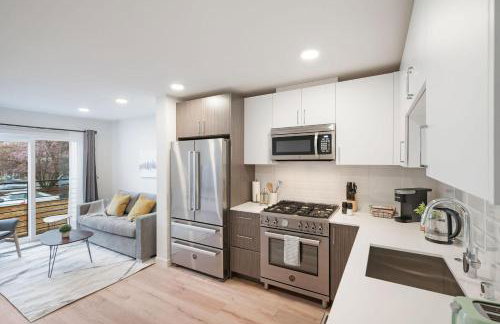 Perch - Winslow Place - Photo 17