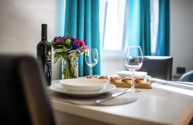 California Apartments II - Photo 44