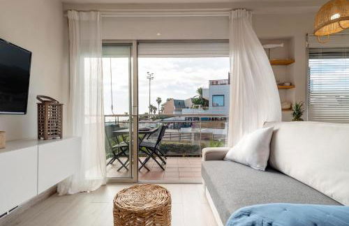 Ocean view apartment renovated - Photo 3