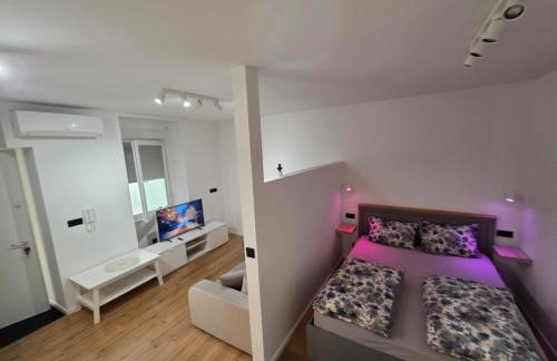 Apartment Tesla - City Center - Parking - Foto 13