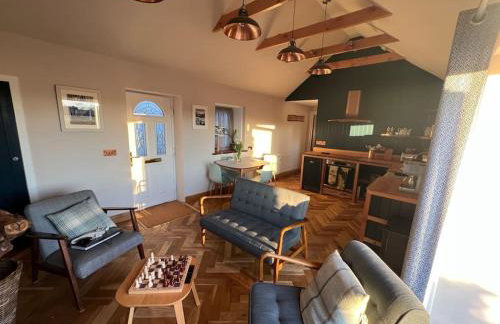 Osprey Hide - Photo 2