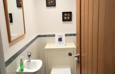 Goviers Cottage - Photo 19