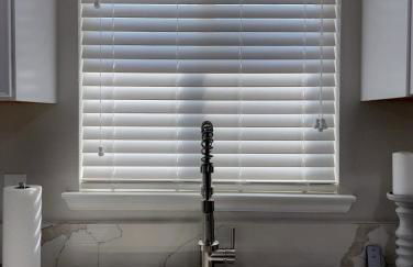 Country Living 3BR with fenced yard on Mooney - Foto 9