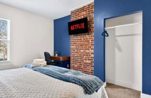 Charming 2nd-Floor Flat 3BR 2BA Free Parking - Foto 18