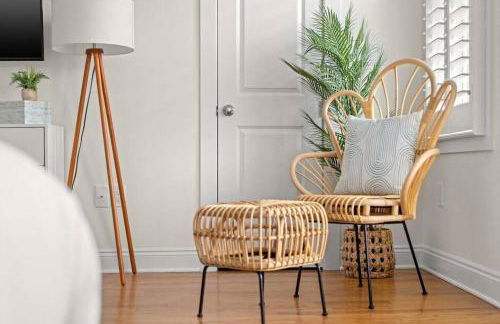 Modern Beach Haüs 4 min walk to beach w/ pool BBQ - Foto 41