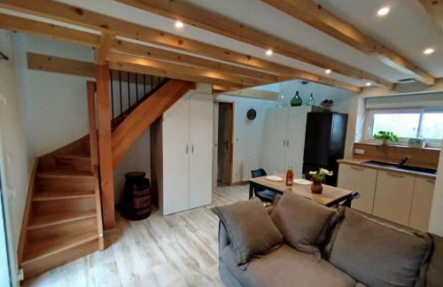 Le Pommier Gite neuf avec parking privé clos - Foto 3