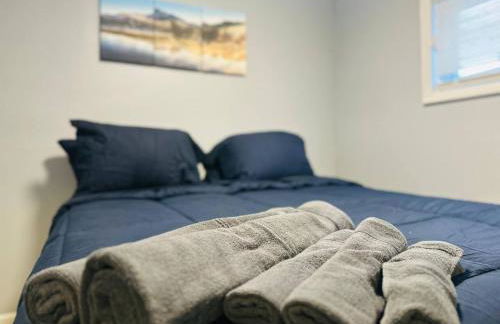 Refurbished 3 Bed, 2 Bath Apt - Near Park and Falls - Foto 12