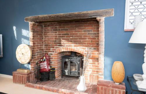 Luxurious Country House with Cinema Games Room - Pass the Keys - Photo 10