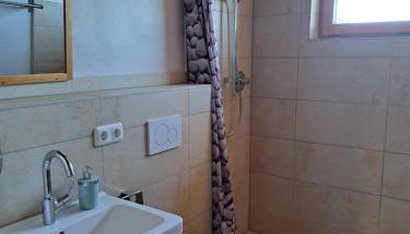 FeWo "AlpakaZeit" im ökologischen Holzhaus mit traumhafter Aussicht und Alpakas - Foto 2