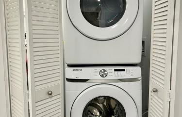 Designer 1 Bedroom Condo in Silver Lake - Photo 22