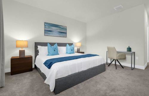 Upstay - Modern Family Townhome with Pool - Foto 13