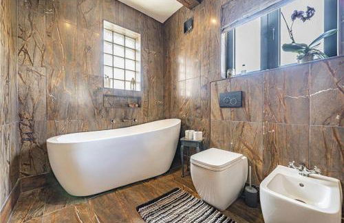 The Ridge London - Luxury Designer Villa with hot tub and sauna, Bexley borough of London - Foto 46