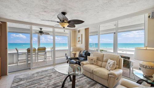 Redington Towers 3F 2BD 2BA Beachfront - Foto 1