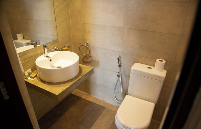 Marine Suites - Photo 70