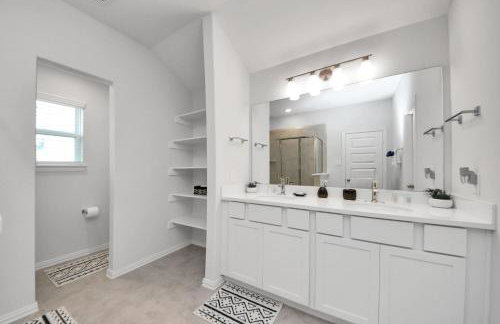 3BR Corporate & Family Getaway Near katy Mills - Foto 42