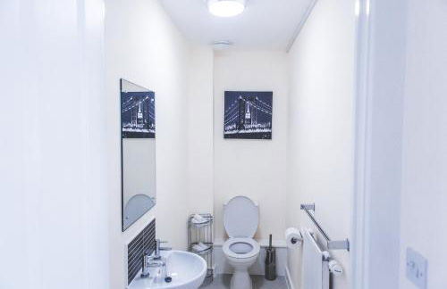Salford Holiday Apartment Manchester - Foto 31