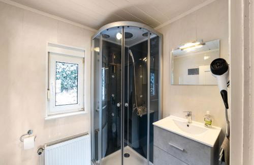 Spacious holiday home in Winterberg with terrace - Foto 28