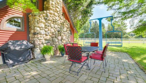 9 Mi to Boyne Resort! Farmhouse Near Town and Lake - Foto 4