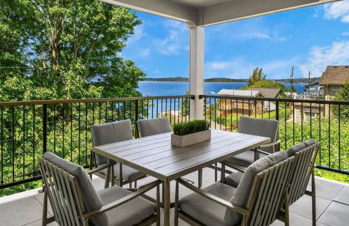 Luxury 6 BR Mansion w Water Views & Walk to Beach - Foto 20