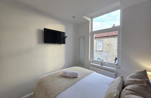 #18 Anfield 5 min walk Sleeps 7 4BR 5Bed 3Bathrms - Photo 62