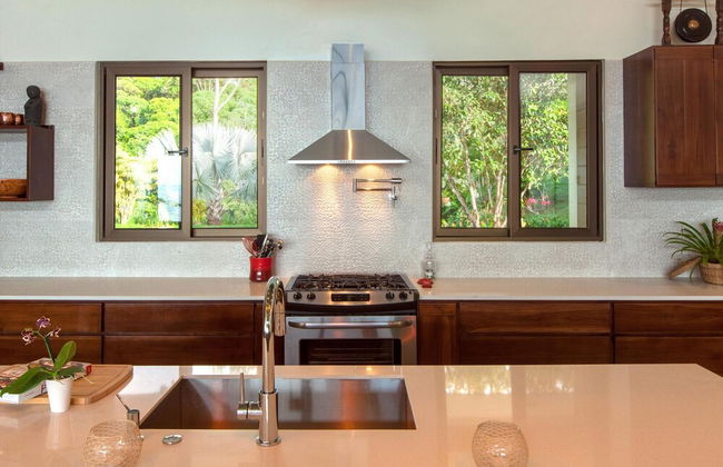 Luxe 4 Bdrm Villa w Epic Oceanview Infinity Pool - Foto 46