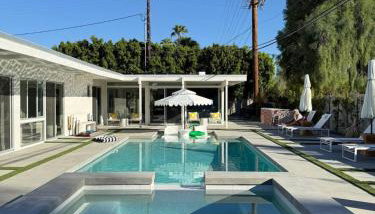 Aerhaus - Mid-Century Oasis - Foto 1