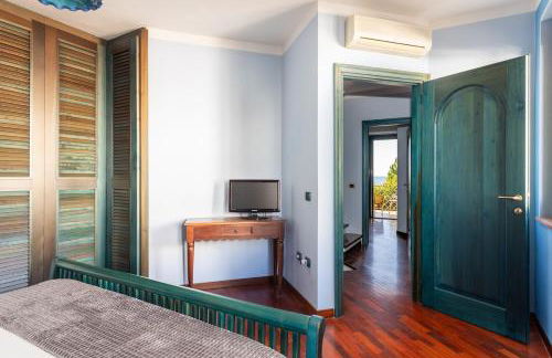 Villa Ray - Front row beachfront with garden - Foto 16