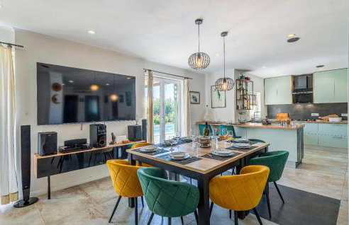 Awesome Home In Zagvozd - Photo 13