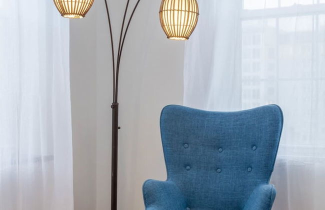 Stairway 3BR Apt w W D Ideal for Groups - Foto 13