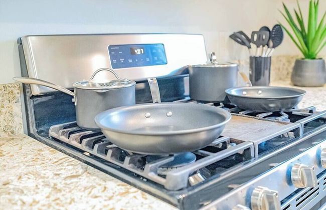 Elegant Country Retreat With Serene Patio Haven - Foto 8