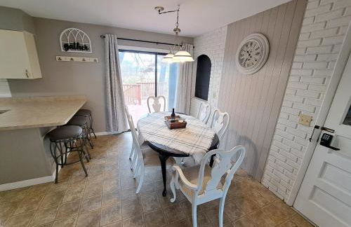 Location! Large Home, Country Views, Entertainment - Foto 20