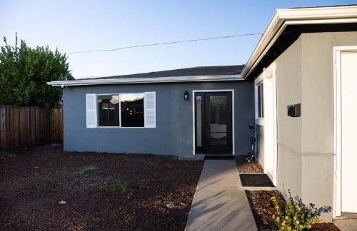 Comfortable Willow Glen Home w Central AC&Heater - Foto 2