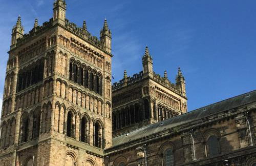 Durham 3 Bedroom House With Parking - Foto 28