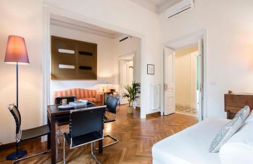 Flat Three - Photo 36