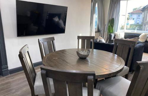 The Black and White House - Foto 50