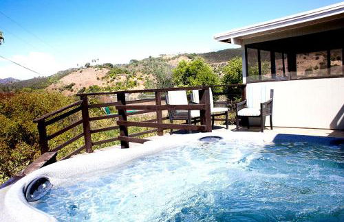 Pet Friendly Fantastic Secluded Cottage with Hot-tub in Rainbow, California - Foto 1