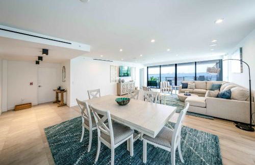 Bayview Villa by Rove Travel - Waterfront with Patio - Foto 5