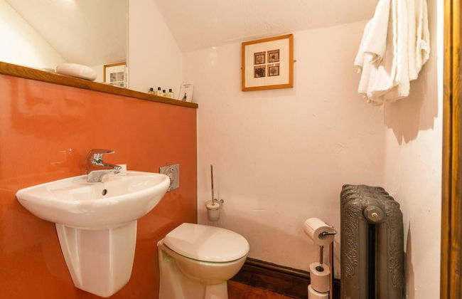 Lakeside Escape, Stone Countryside Cottage - Foto 25