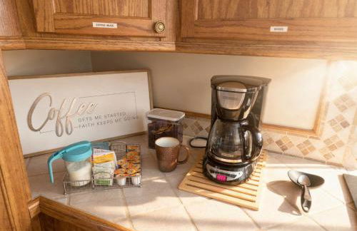 Peaceful Stay Near Biloxi Coast | 3 beds, 1 bath - Foto 12