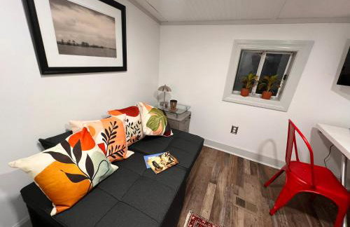 Creole Cottage - 2 Bed, 1 Bath, Pet Friendly with Fee, Walk to Downtown, Grill, Washer & Dryer - Foto 33