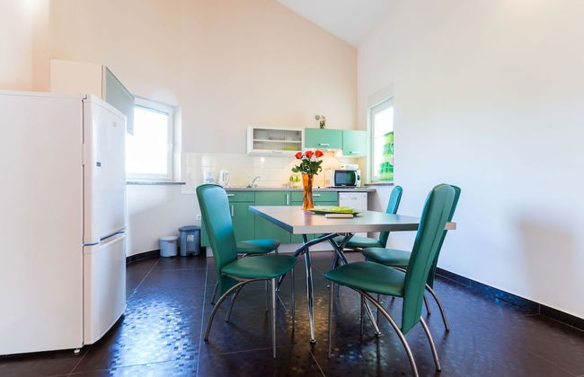 Elegant and Lavish Leisure Apartments Zadar With Outdoor Pool - Foto 24