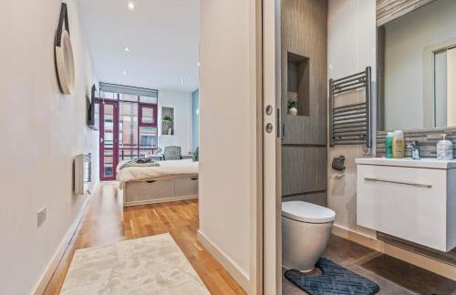 Central Leeds Flat - In City Centre - Modern Décor - Sleeps 8 - Foto 31