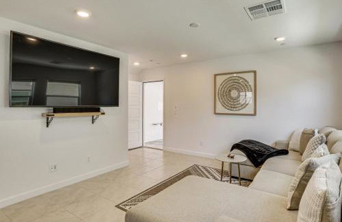 5 Mi to Vegas Strip Family Townhome Near Parks! - Foto 5