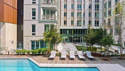 2 Bedroom Condo Cambridge With Balcony, Pool,Gym,Garage Parking - Foto 3, sunbed