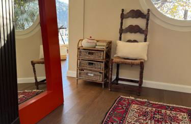 Artsy Italian lake retreat with stunning views! - Foto 11