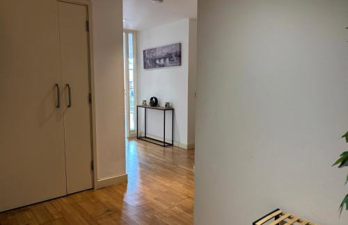 LUX 2bed City Centre and AO Arena Free Parking Modern Apt - Foto 16