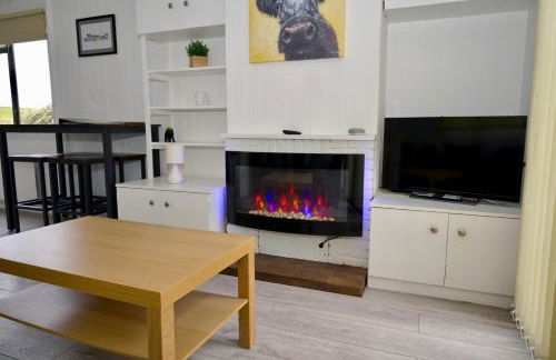 Bunnahabhain 5 - Farm Stay - Stunning sea and rural views - Photo 7