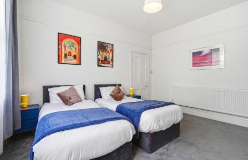 Large 7-Bed House Sleeps 14 FREE Parking ,Contractors & Groups Welcome - Foto 26