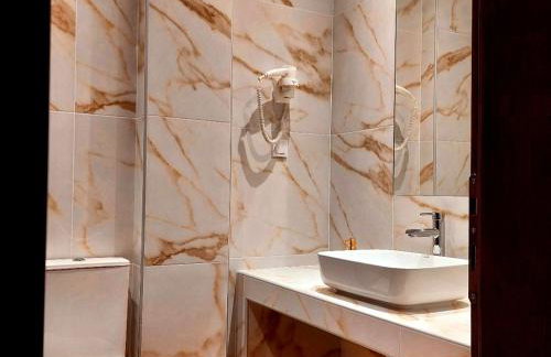 Petroula Suites Pozar - Photo 11