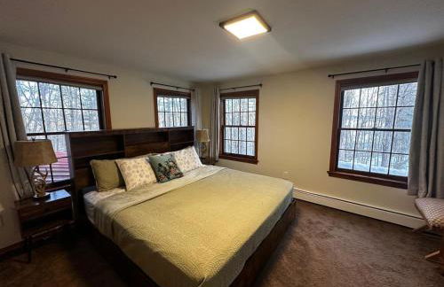 NEW Long Pond Lake View Pet-Friendly Getaway, ME - Foto 14